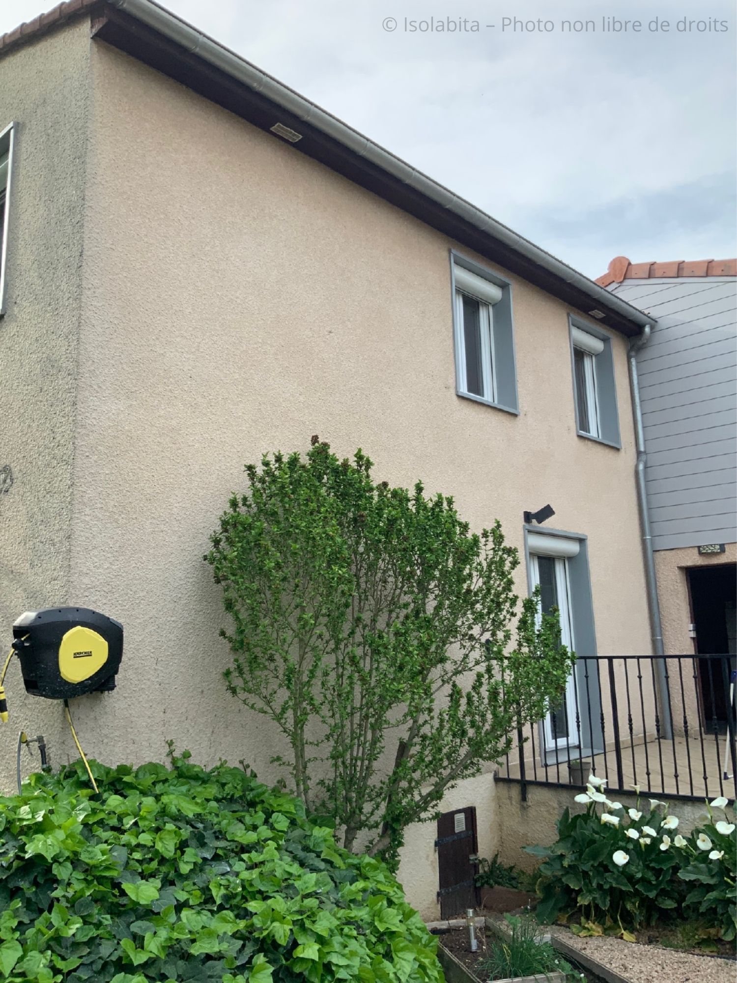 avant-travaux-isolation-par-extérieur-et-isolation-combles-perdus-villa-chassieu